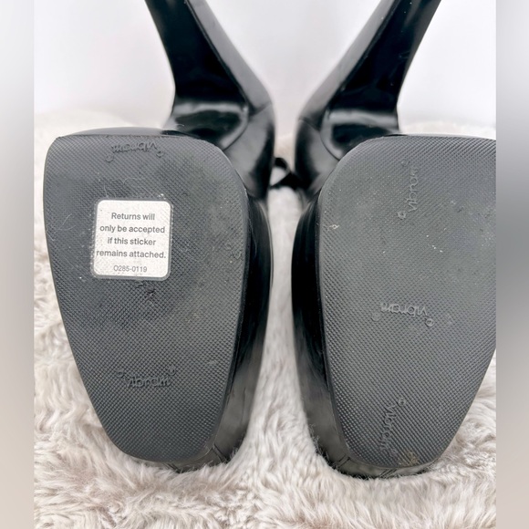 BALENCIAGA DESIGNER BLACK LEATHER PUMPS HAND MADE ITALY ALMOND TOE BUCKLE SZ 7 - Picture 11 of 16